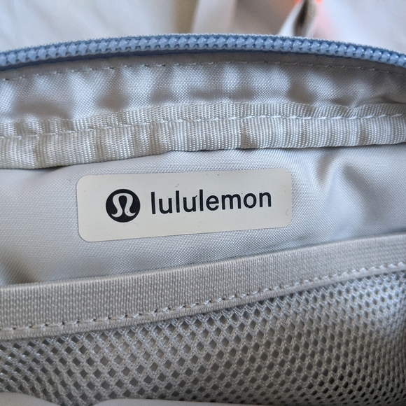 luxury men's travel toiletry bag BAGSMART for Men, Large Toiletry Organizer, Dopp Kit Water-resistant Shaving Bag for Toiletries Accessories - Black Custom Price:tda_price_1624 rush:7_day_charge_5 Lululemon Everywhere Fleece Belt Multiple pockets inside